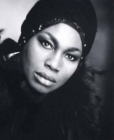 Leontyne Price made her London debut at Covent Garden as Aida in Verdi's "Aida".