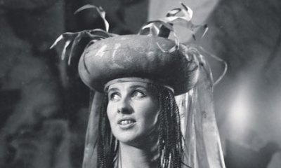 Maureen Lehane, Irish mezzo-soprano who sang with the Royal Opera House and Sadler's Wells Opera and later became a noted singing teacher, was born in Dublin.
