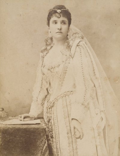 Death of Australian operatic soprano Dame Nellie Melba in Sydney.